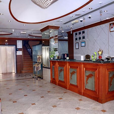 Dolphin Hotel Apartments Dubai Esterno foto